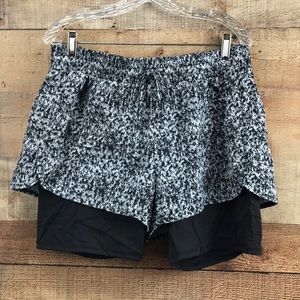 Copper Fit Black Shorts Size L